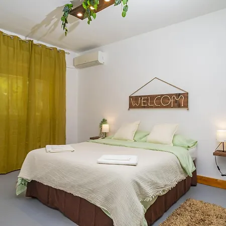 Апартаменты Schiliro House