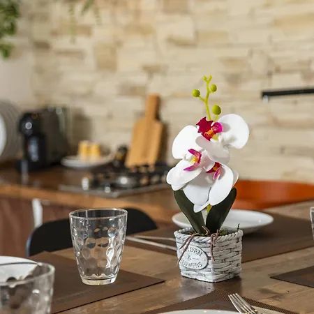 Апартаменты Schiliro House